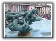 Trafalgar_Fountain